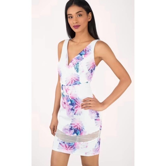 TOBI White Floral Multi Flow With Me Bodycon Mini Dress Medium NWOT - Picture 1 of 8